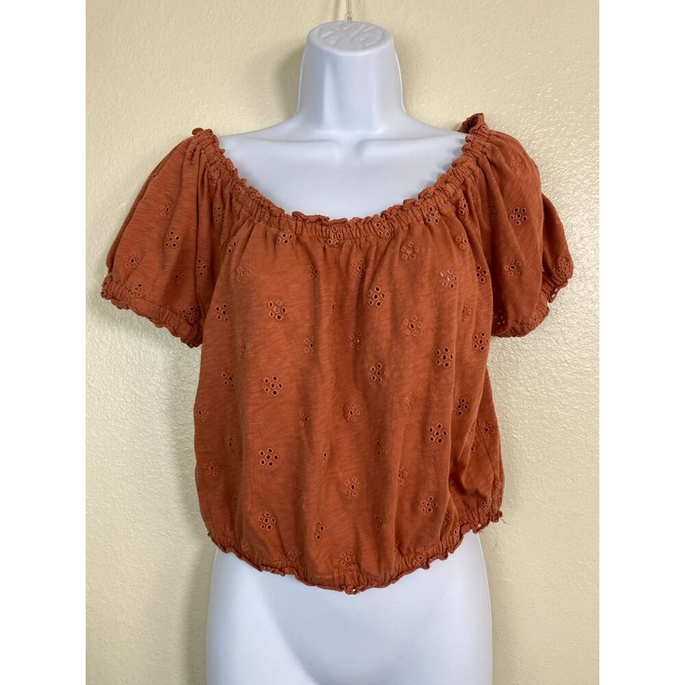 American Eagle Eyelet Off Shoulder Rust Orange Puff Sleeve Crop Top size Medium‎